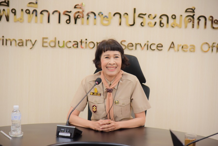 ประชุมจัดทำคู่มือระบบประกันคุณภาพสถานศึกษาและระบบ E-SAR