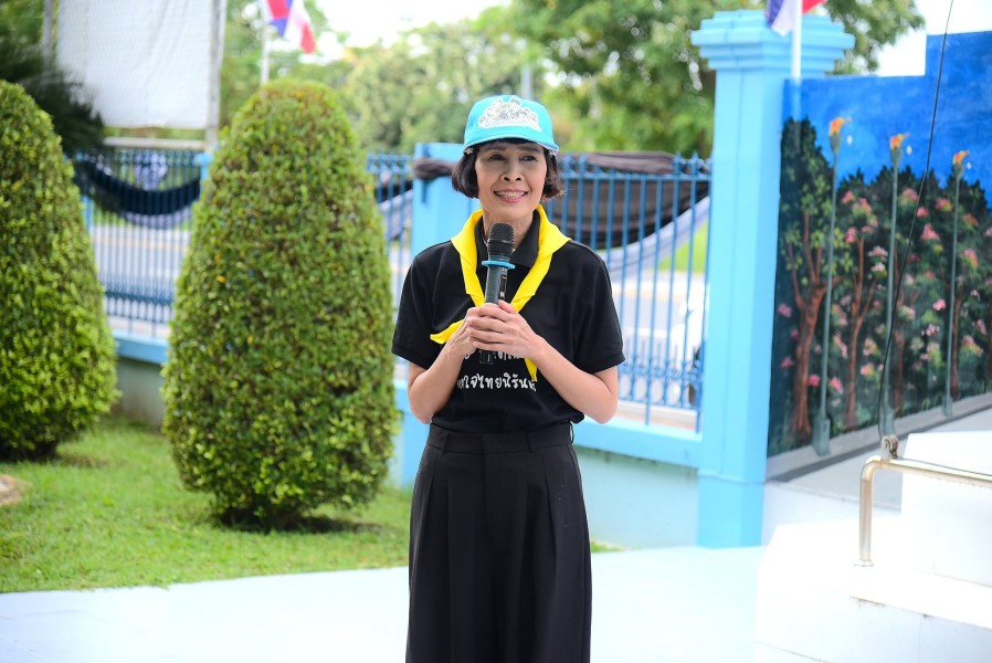 กิจกรรมปรับปรุงภูมิทัศน์บริเวณรอบสำนักงาน
